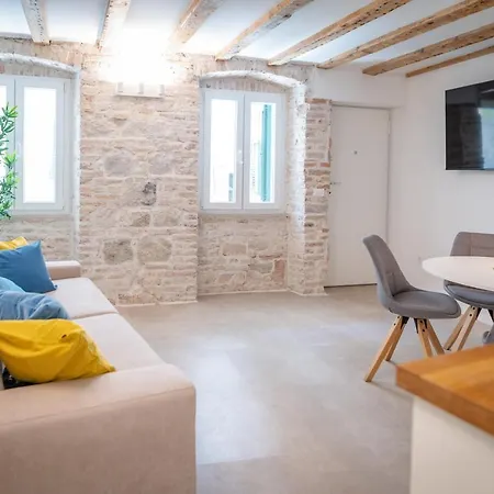 Vitelli And Appartement