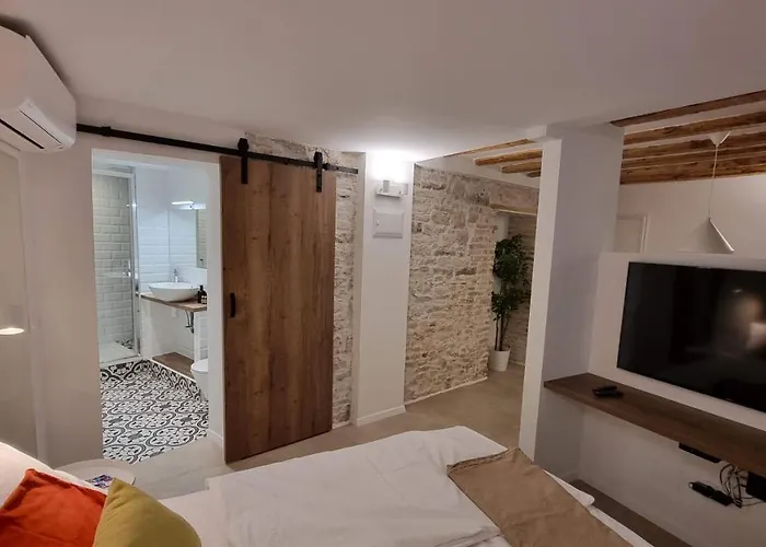 Vitelli And Lejlighed