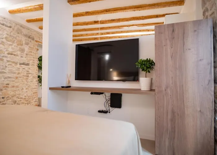 Vitelli And Lejlighed